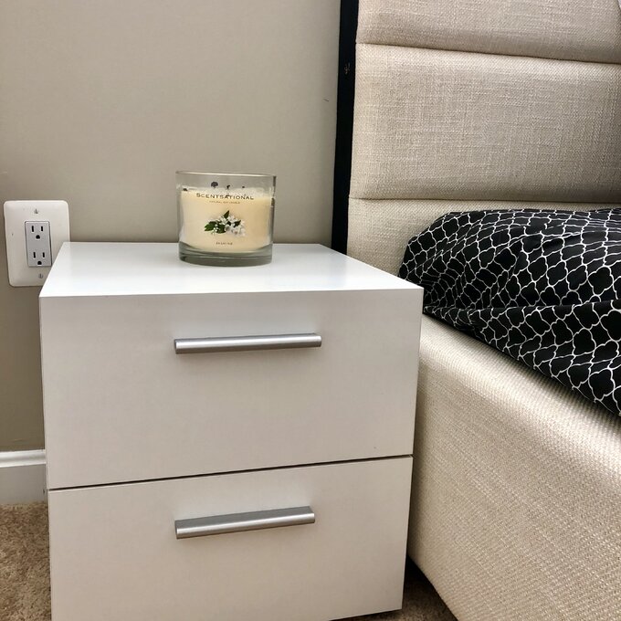 Simple Design White Night Stand for Bedroom