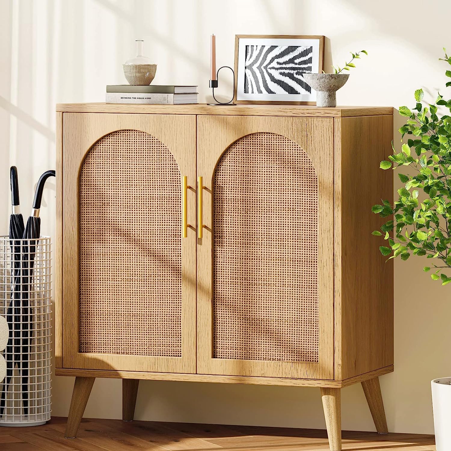 Iiving room cabinet