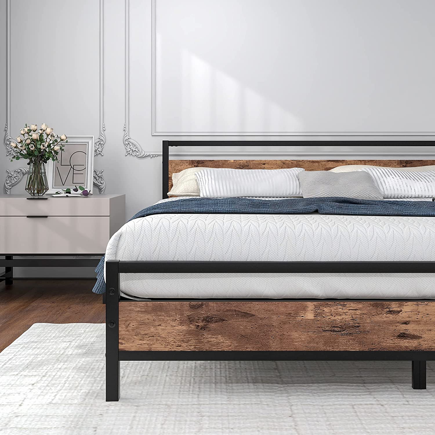 New Arrival Cheap Price King/Custom Size Wooden Metal Bed Frame